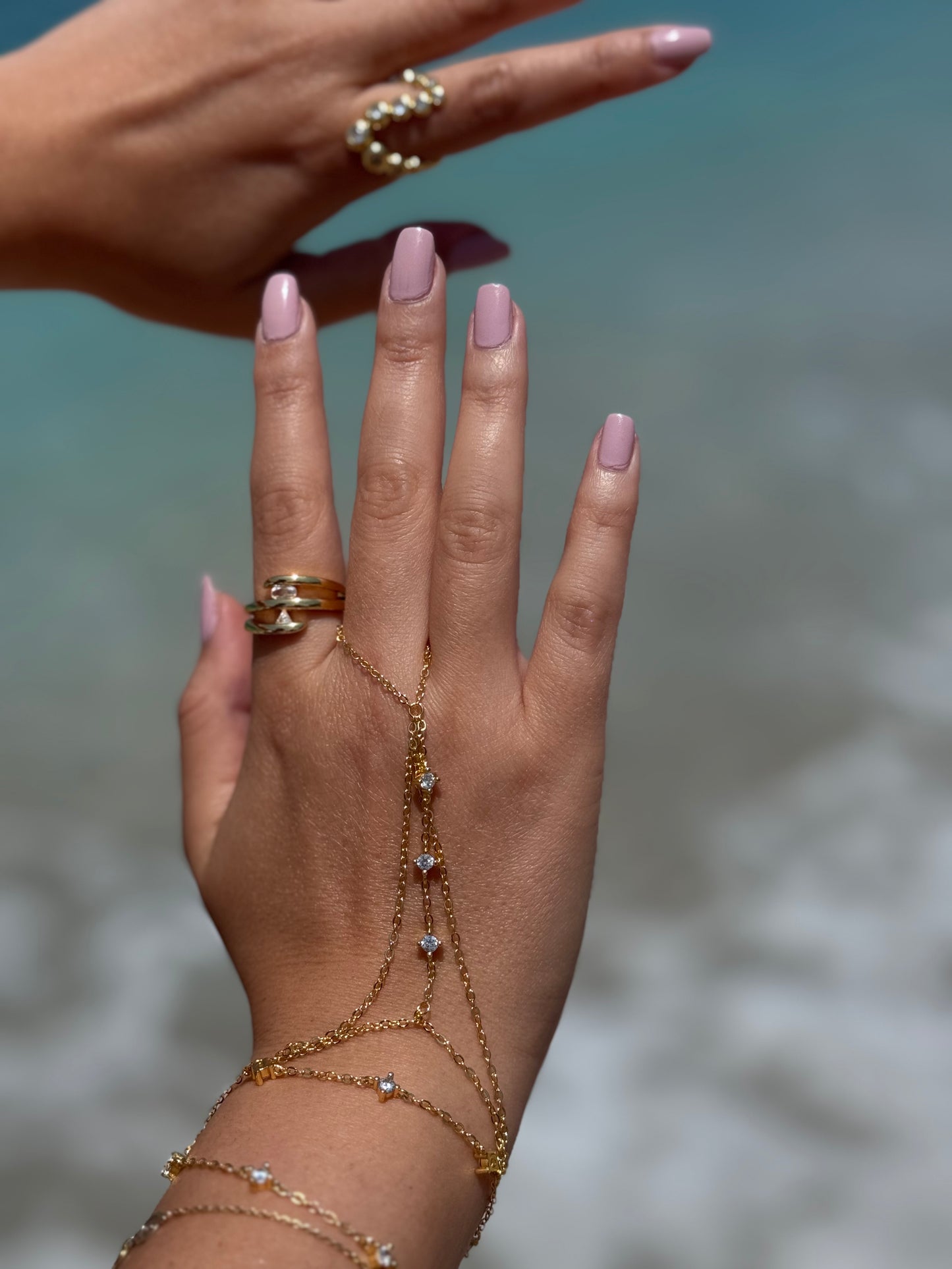 Oriental handchain