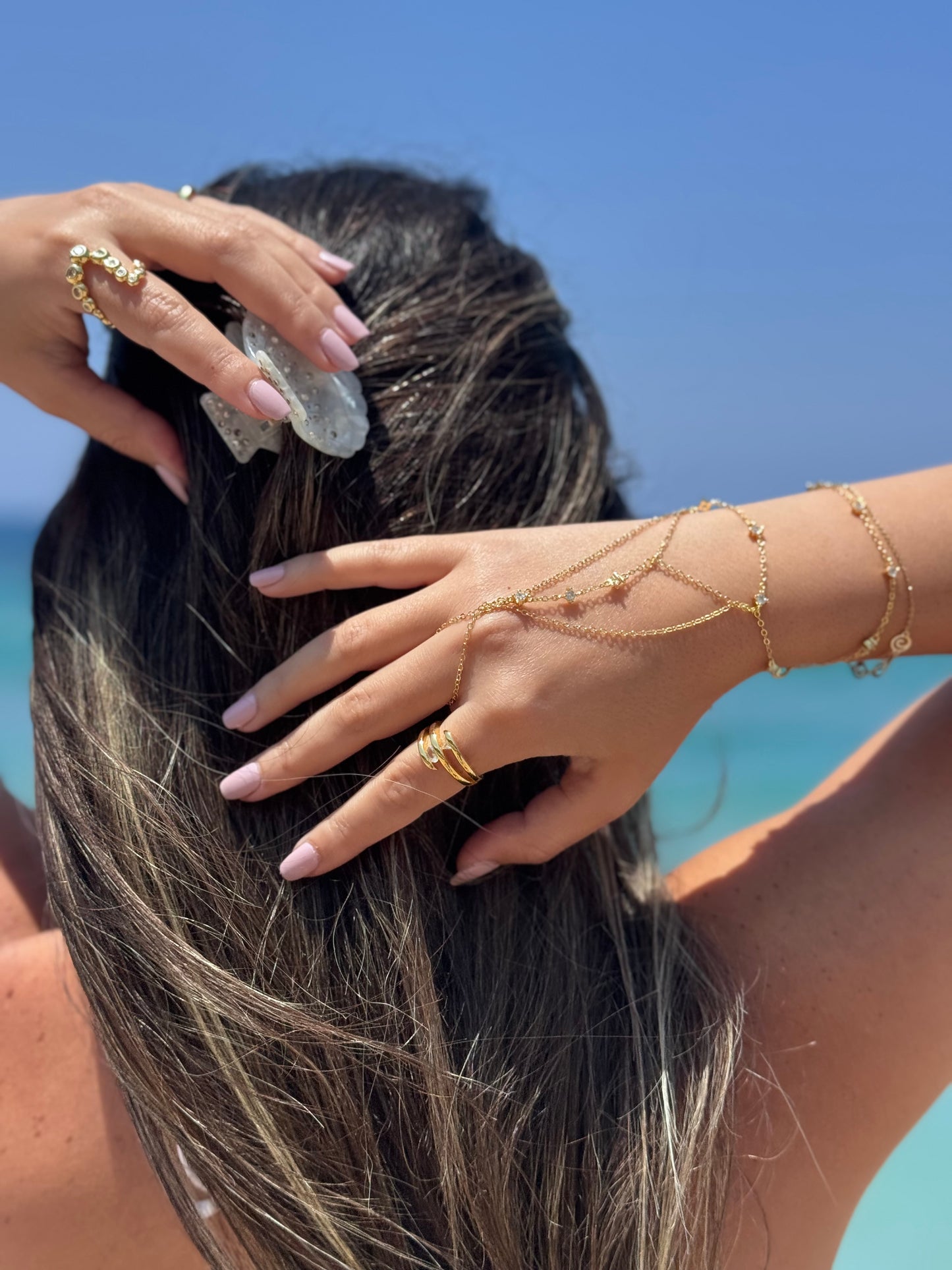 Oriental handchain