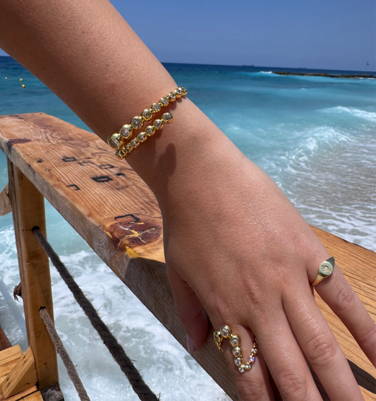 Bubbly bangle